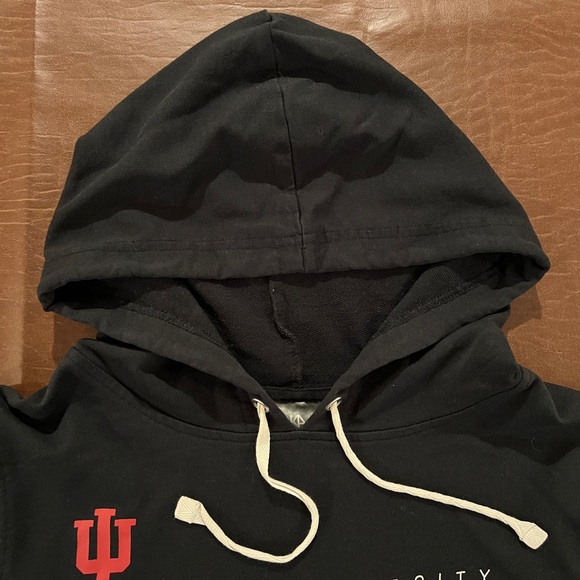 Indiana Hoosiers Women’s Lightweight Hoodie - Tied Back - Size Large - Picture 3 of 8